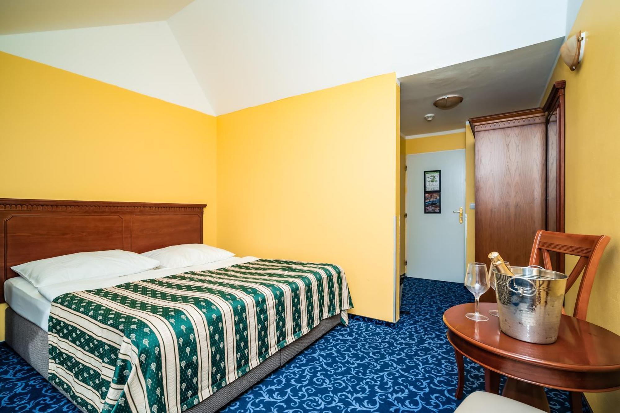 Hotel Otakar Prague Exterior photo